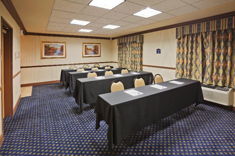 Holiday Inn Express Hotel And Suites Jenks By Ihg Exterior foto